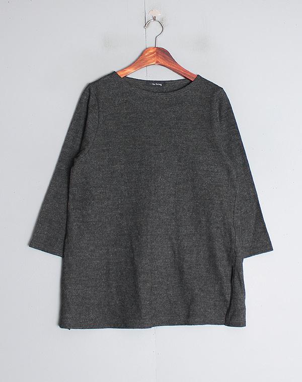 Y's for living [100% WOOL] 2