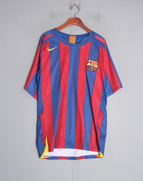 NIKE 2
