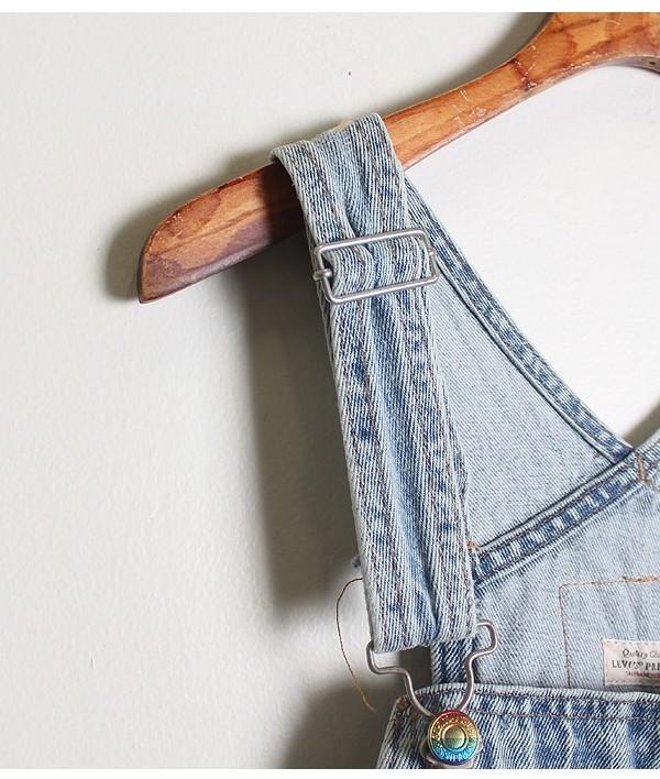 LEVIS 7