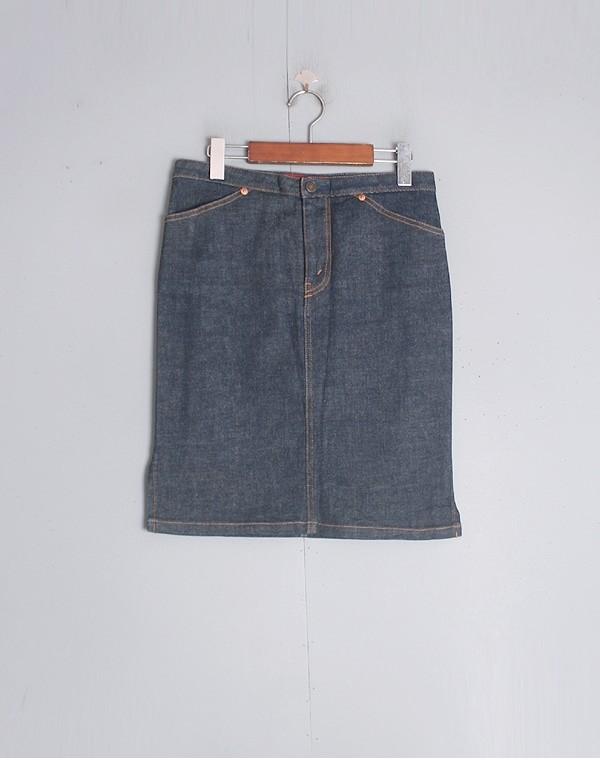 Levis RED TAB [28] 3