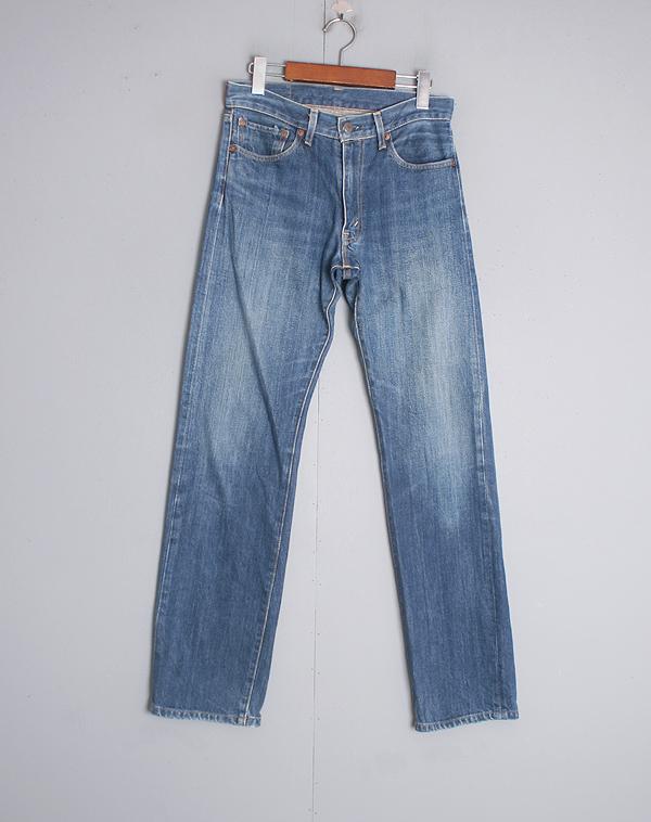 Levis [27] 2