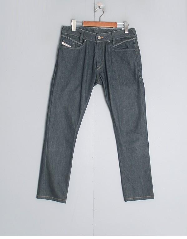 DIESEL [28] 3