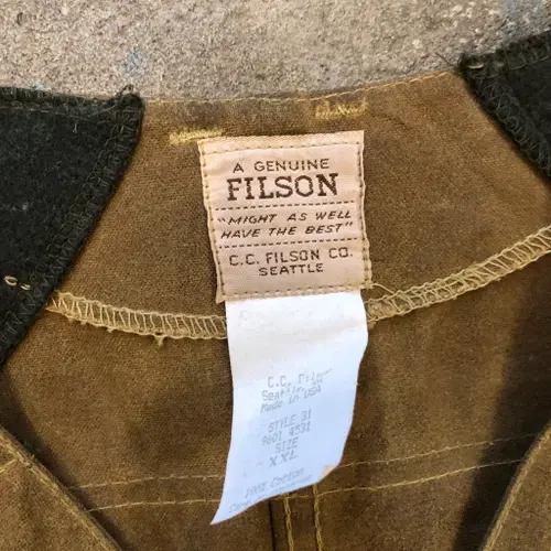 90s Filson tin hunting vest 4