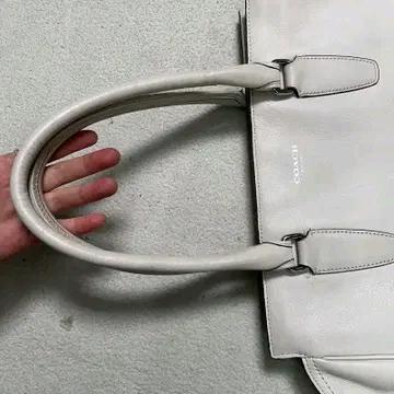 코치 아이보리 토트백 6