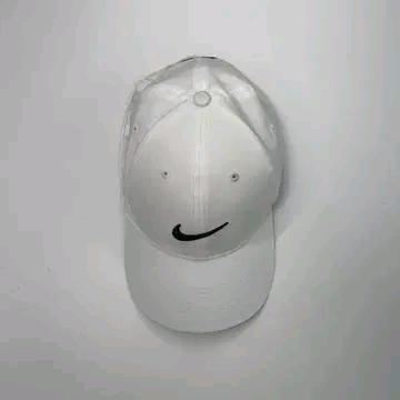 NIKE 드라이핏 스우시 볼캡 화이트 4