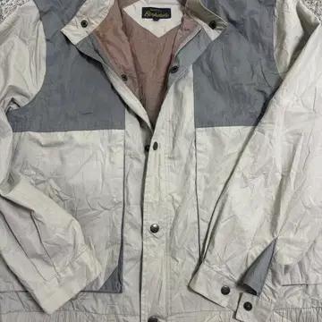일본판 EATON 바람막이자켓 사이즈 100-105 2
