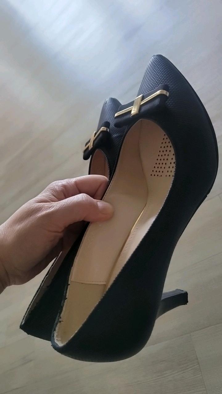 탠디 미셸 블랙 리본 포인트 펌프스 힐 5