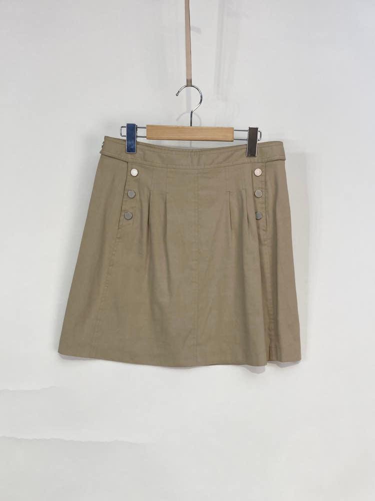 ELIE TAHARI 단추 디테일 스커트 2