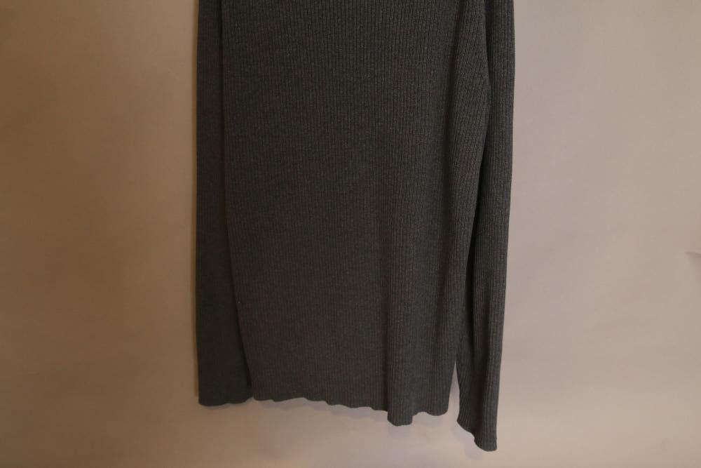 DKNY 라운드넥 니트 7