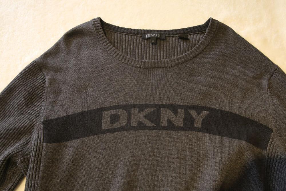 DKNY 라운드넥 니트 8