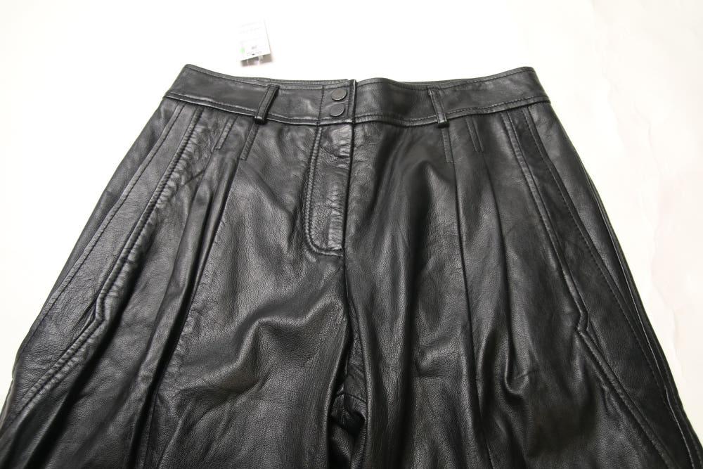 BCBG 막스아즈리아 리얼 가죽 칠부바지 3