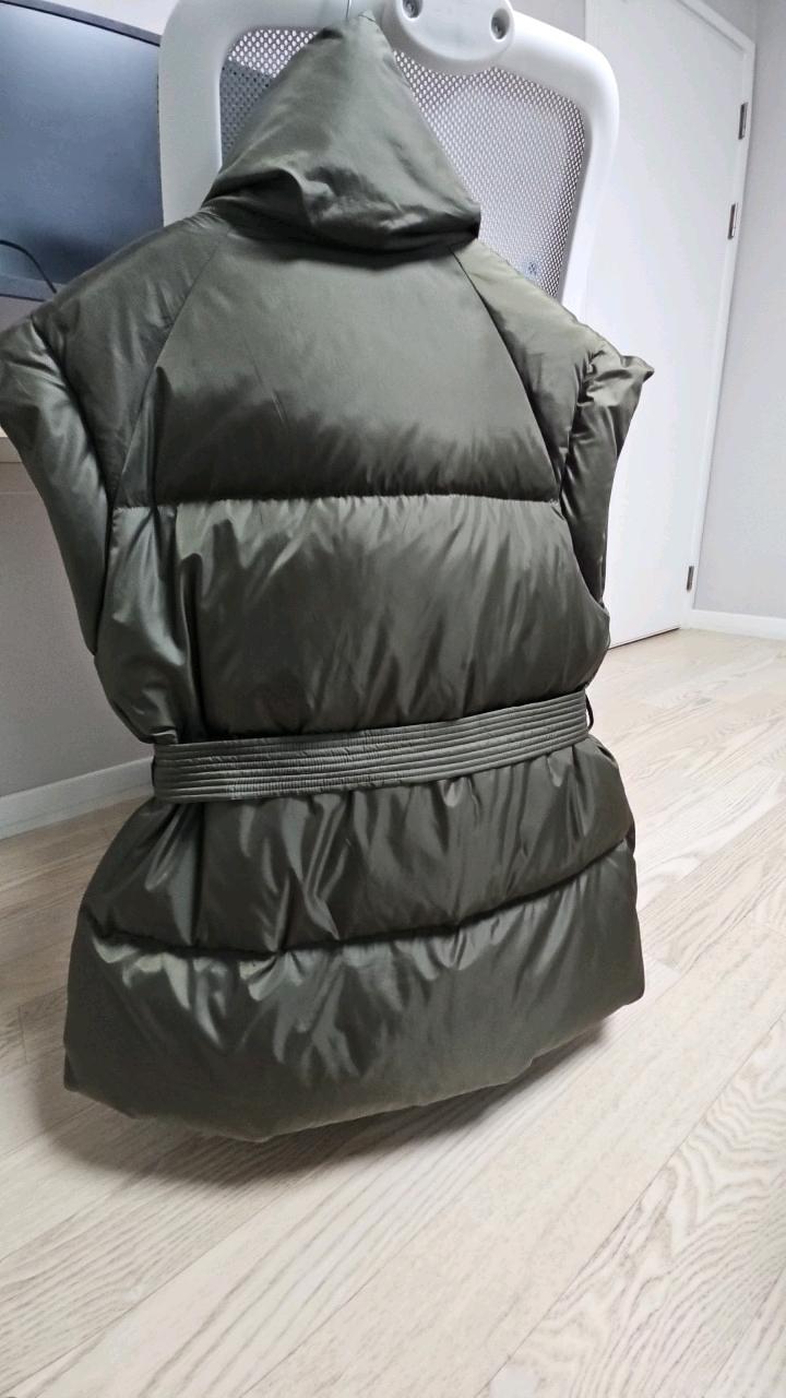 오르 벨티드 하이넥 패딩 베스트 카키 4