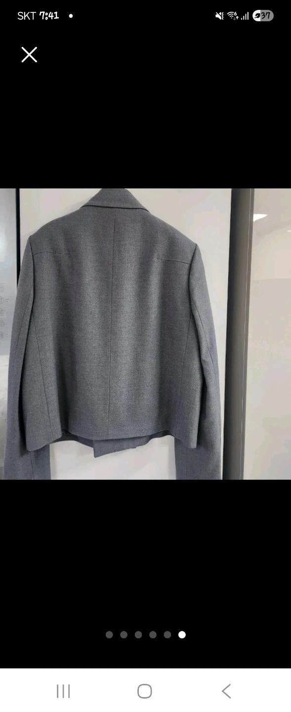 새상품급 온앤온 세미크롭 자켓 3