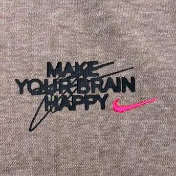 나이키 22FW 백스마일링 페이스 그래픽 프린트 맨투맨 M 3