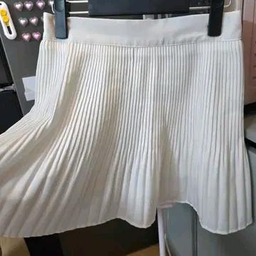 화이트 플리츠 치마바지(새상품) 3