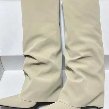 #1028 누벅텍스쳐 폴드오버 8cm 롱부츠 245 베이지 새상품 2
