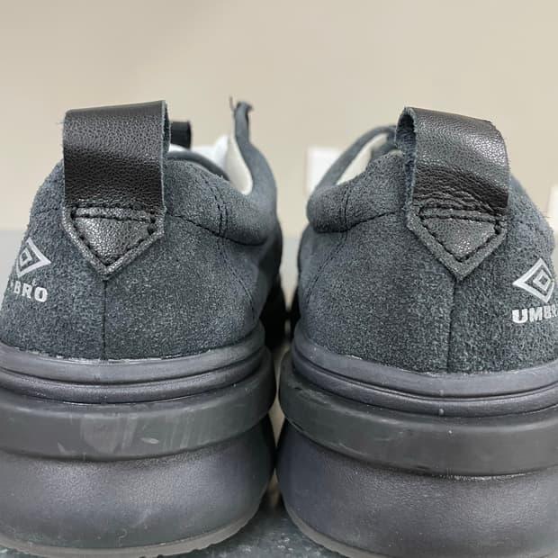 엄브로 피티 v2 230 10