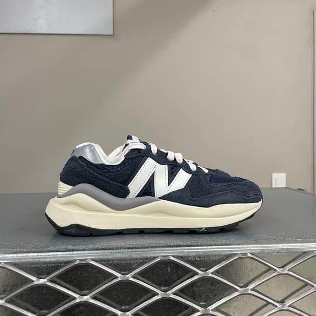 뉴발란스 5740 빈티지 럭스 이클립스 230 5