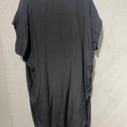 빈스 블랙 브이넥 원피스 6