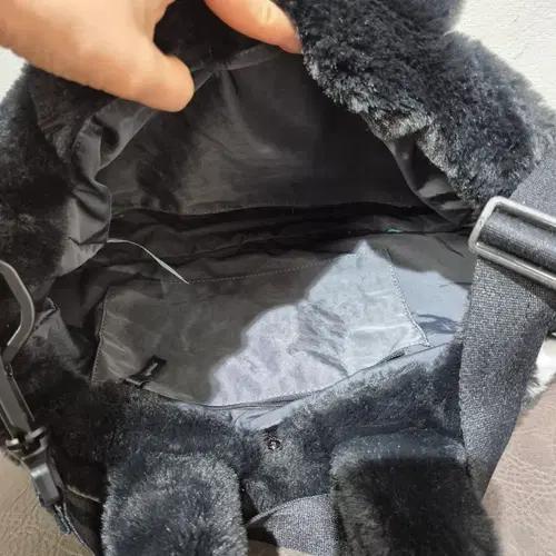 나이키 블랙 퍼 토트백 숄더백 4