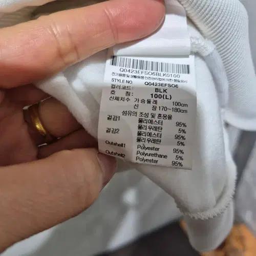 르꼬끄 스포르티브 블랙/화이트 하프집업 4