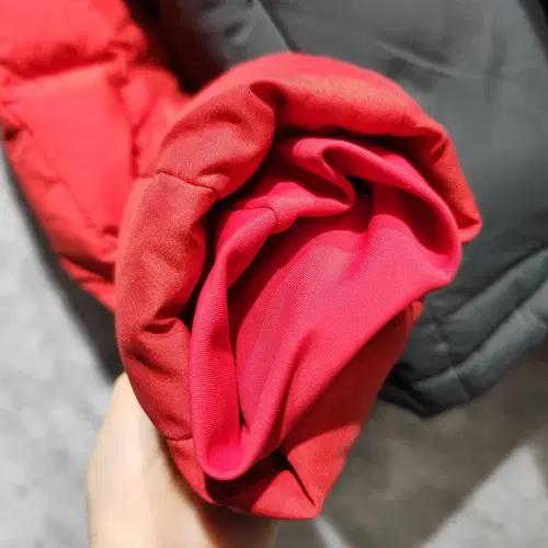 데상트 레드/블랙 다운 점퍼 5