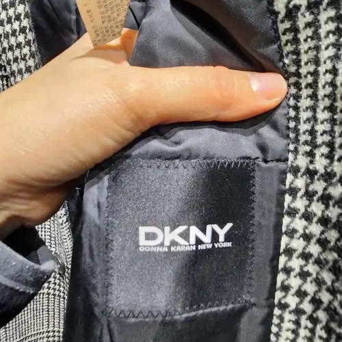 DKNY 체크 패턴 남성 코트 3