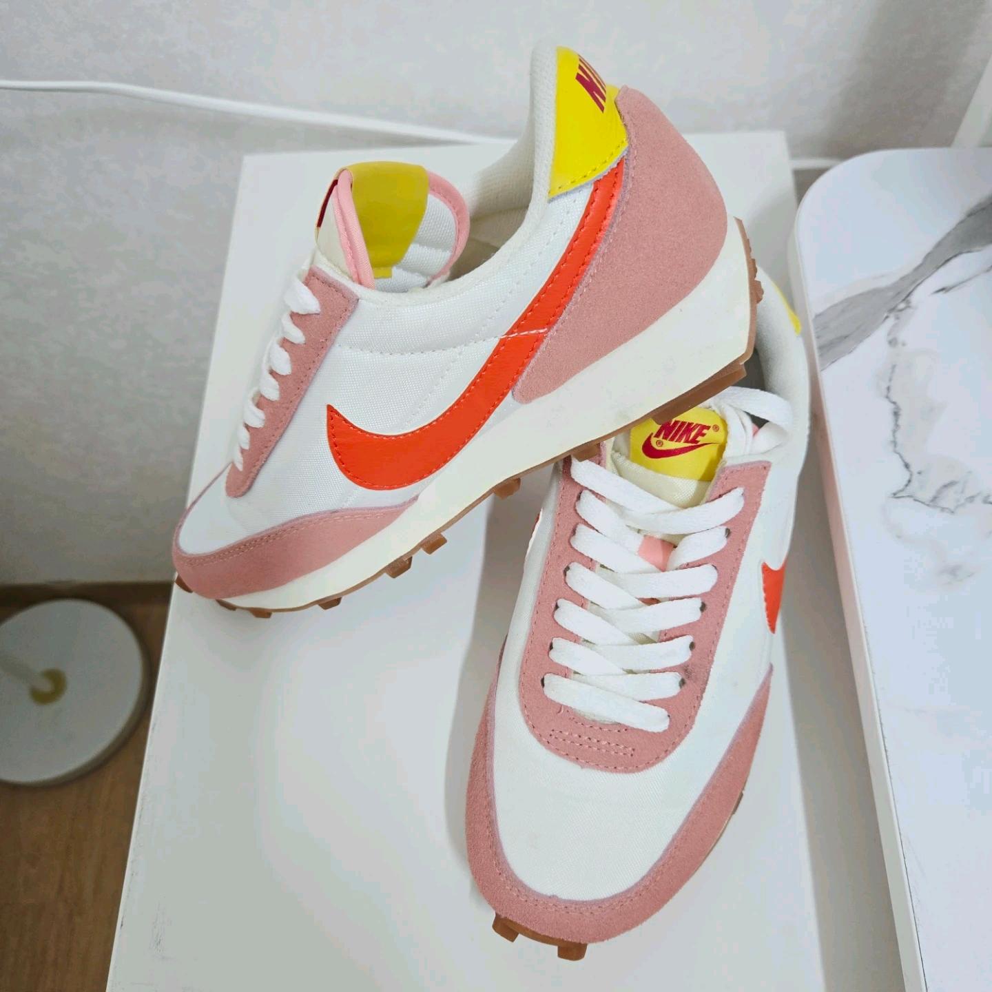 나이키 데이 브레이크 우먼 코랄오렌지 2