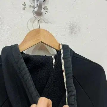버버리 런던 로고 후드집업 블랙 5