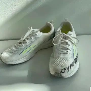 다이나핏 퓨저닉 러닝화 275 3