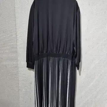 칼 라거펠트 플리츠 믹스 블랙 원피스 8