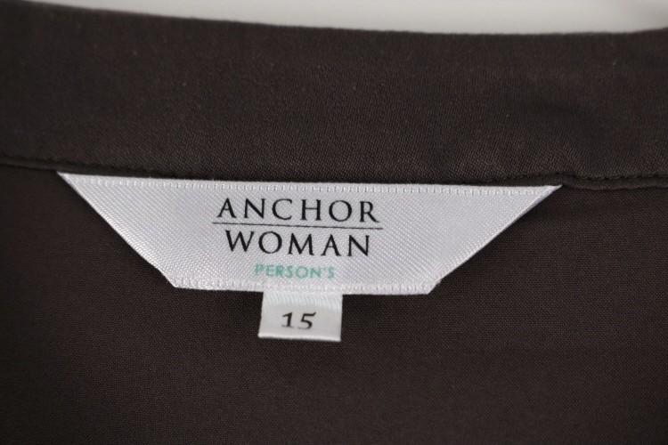 ANCHOR WOMAN 7