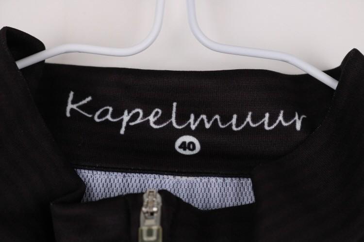 KAPELMUUR 8
