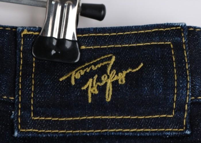 TOMMY HILFIGER 9