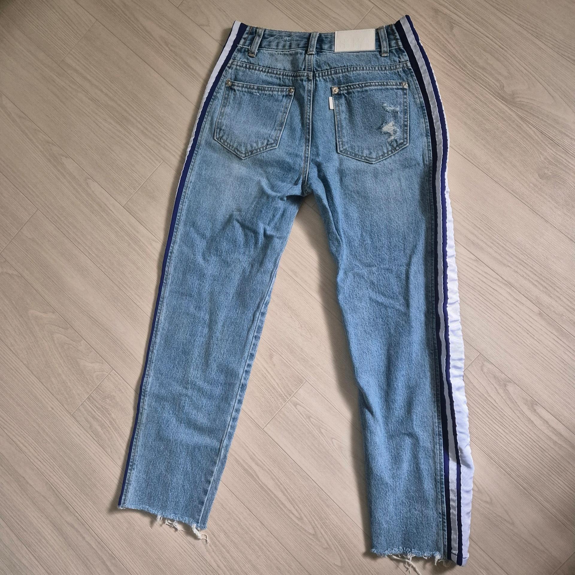 SJYP 사이드 라인 디테일 커팅 데님 팬츠 7