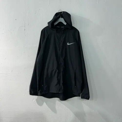 나이키 에센셜 러닝 경량 바람막이 XL 2
