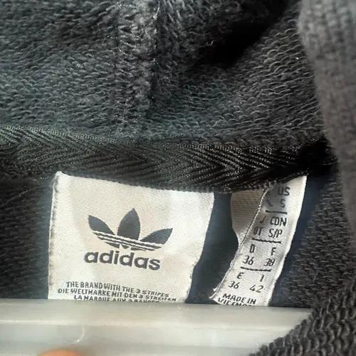 아디다스 크롭 후드티 4
