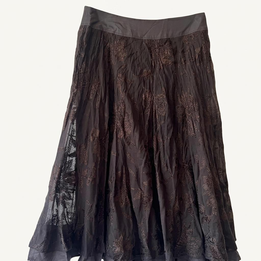 일본수입 Gabardine K.T 여성 브라운 미디스커트 자수레이스치마 1