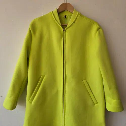 새상품)베네통 여성 형광네오플렌점퍼 ONE SIZE 3