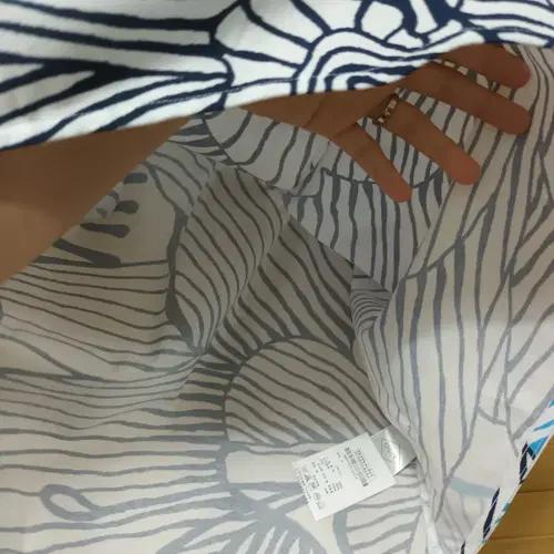 오일릴리 여성 보트넥블라우스 M사이즈 6