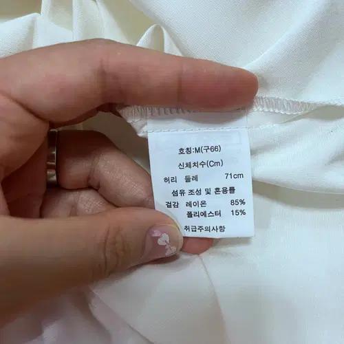 셀럽샵 여성 루즈핏블라우스 M사이즈 10