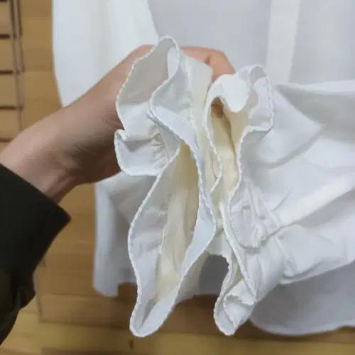 쇼핑몰 여성 프릴블라우스 M사이즈 8