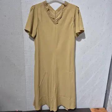 랑방 브이넥 반팔 롱 원피스 카멜 2