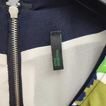베네통 프린팅 반팔 미니 원피스 3