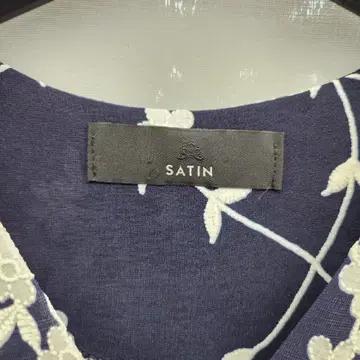 SATIN 플라워 패턴 네이비 원피스 3
