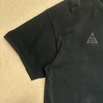 나이키 ACG 로고 반팔티 블랙 XL 4