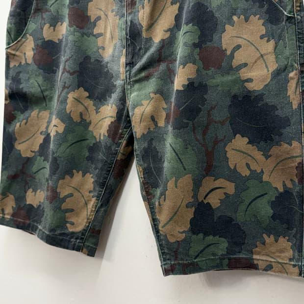 BEAMS HEART Camouflage Leaf Pattern Shor 4