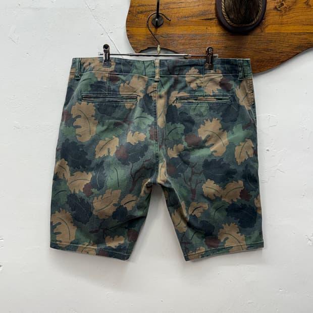 BEAMS HEART Camouflage Leaf Pattern Shor 5