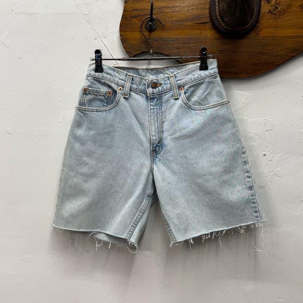 90s USA Levi’s 550 Denim Shorts 5