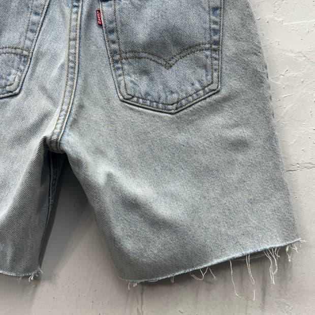 90s USA Levi’s 550 Denim Shorts 4